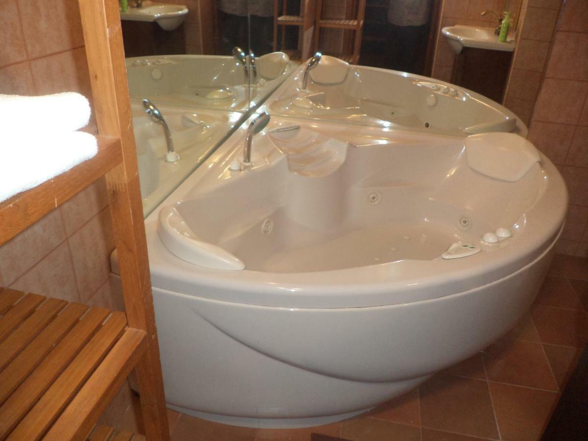 Jacuzzi Quo Vadis Apartment Rome Bagian luar foto
